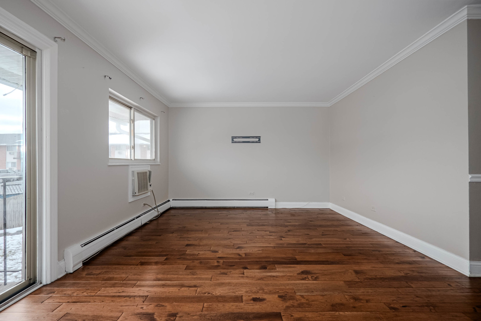 685 East Fullerton Avenue, Unit 201 Glendale Heights, IL 60139 - Photo 9 of 19