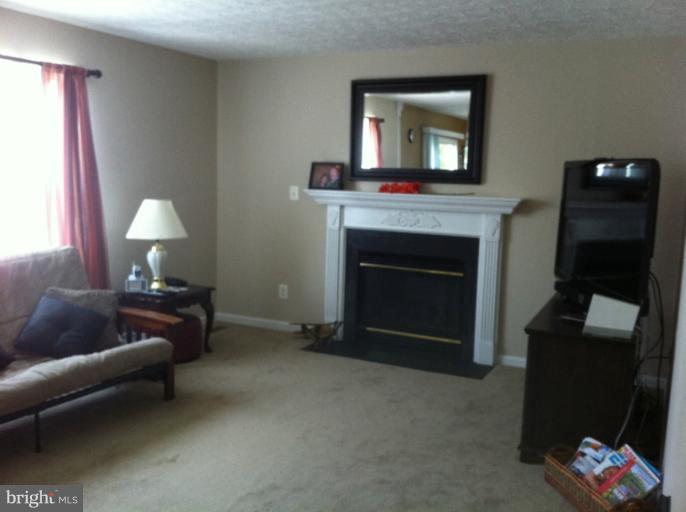 461 Manor Road Aberdeen, MD 21001 - Photo 1 of 25 Family Room
