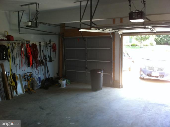 461 Manor Road Aberdeen, MD 21001 - Photo 2 of 25 Interior (General)