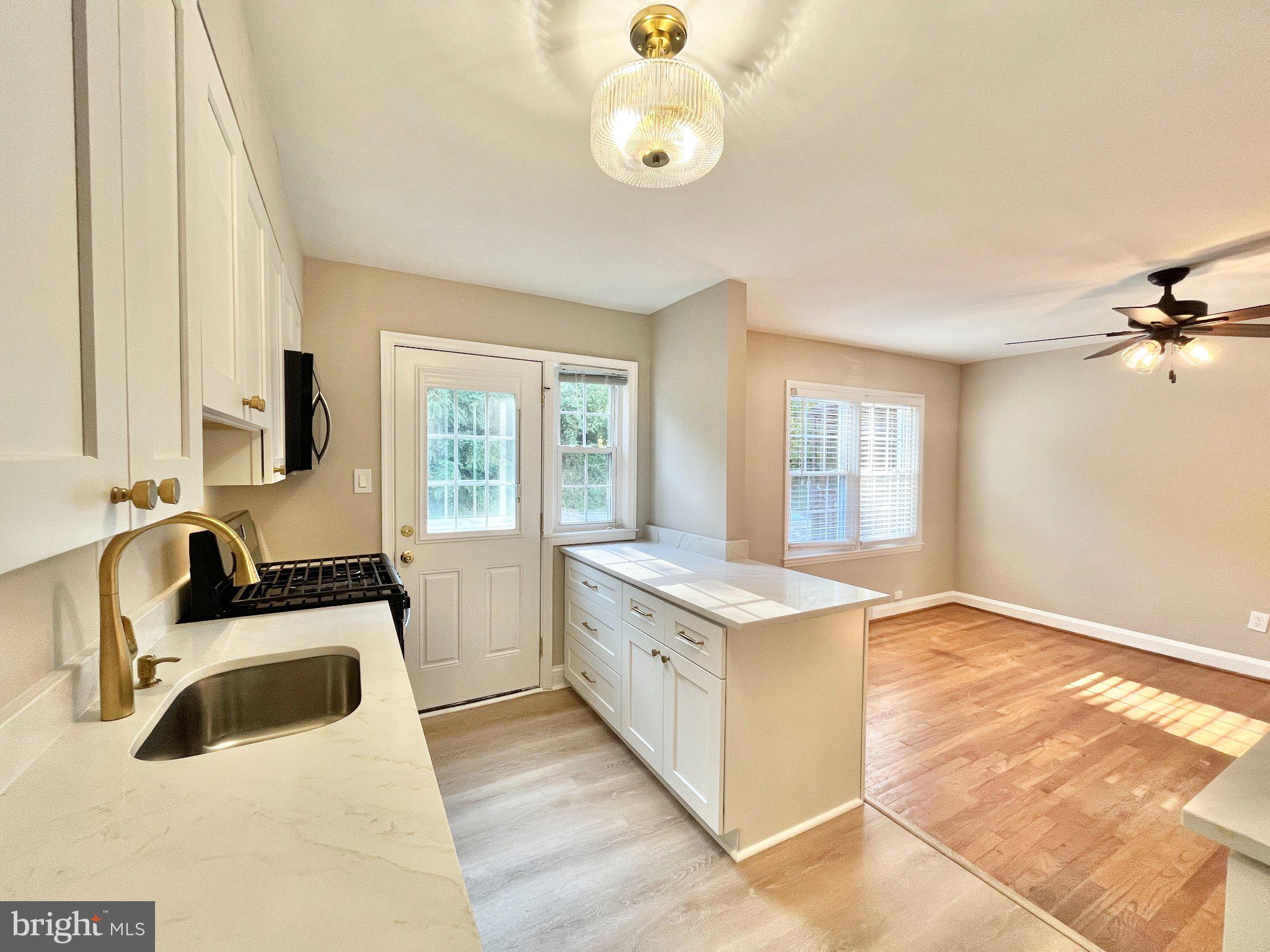1872 Edgewood Road Towson, MD 21286 - Photo 18 of 48 Kitchen/Dining Room