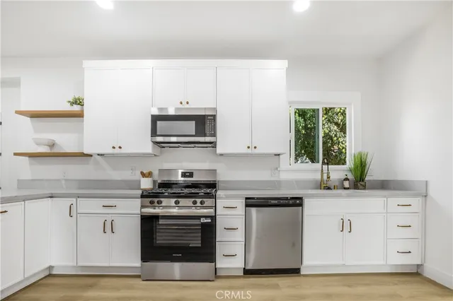 $798,000 | 1270 West 19th Street, Long Beach, CA 90810