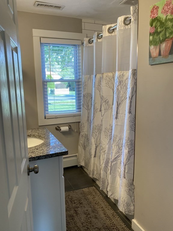 143 River Road Agawam, MA 01001 - Photo 11 of 27 Gallery Image 11