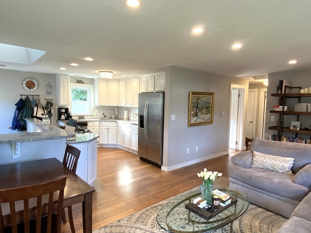 143 River Road Agawam, MA 01001 - Photo 17 of 27 Gallery Image 17