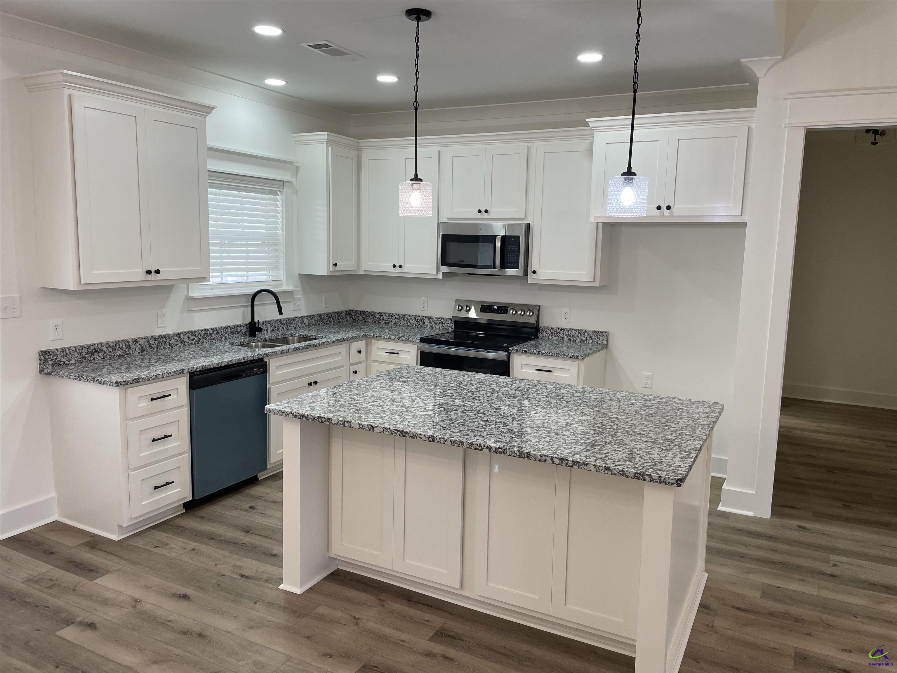 116 Pecan Street Macon, GA 31217 - Photo 8 of 27