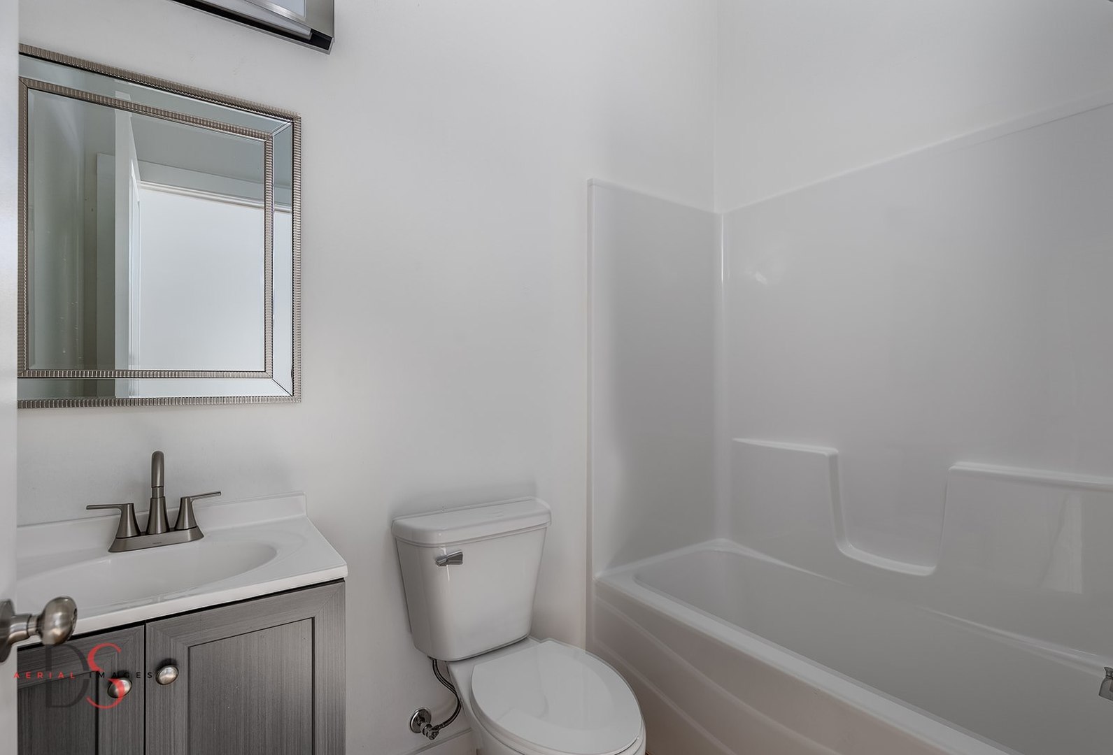 130 West Scott Street Seneca, IL 61360 - Photo 10 of 22