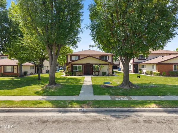 $429,000 | 1124 West Calle Del Sol, Unit 1, Azusa, CA 91702