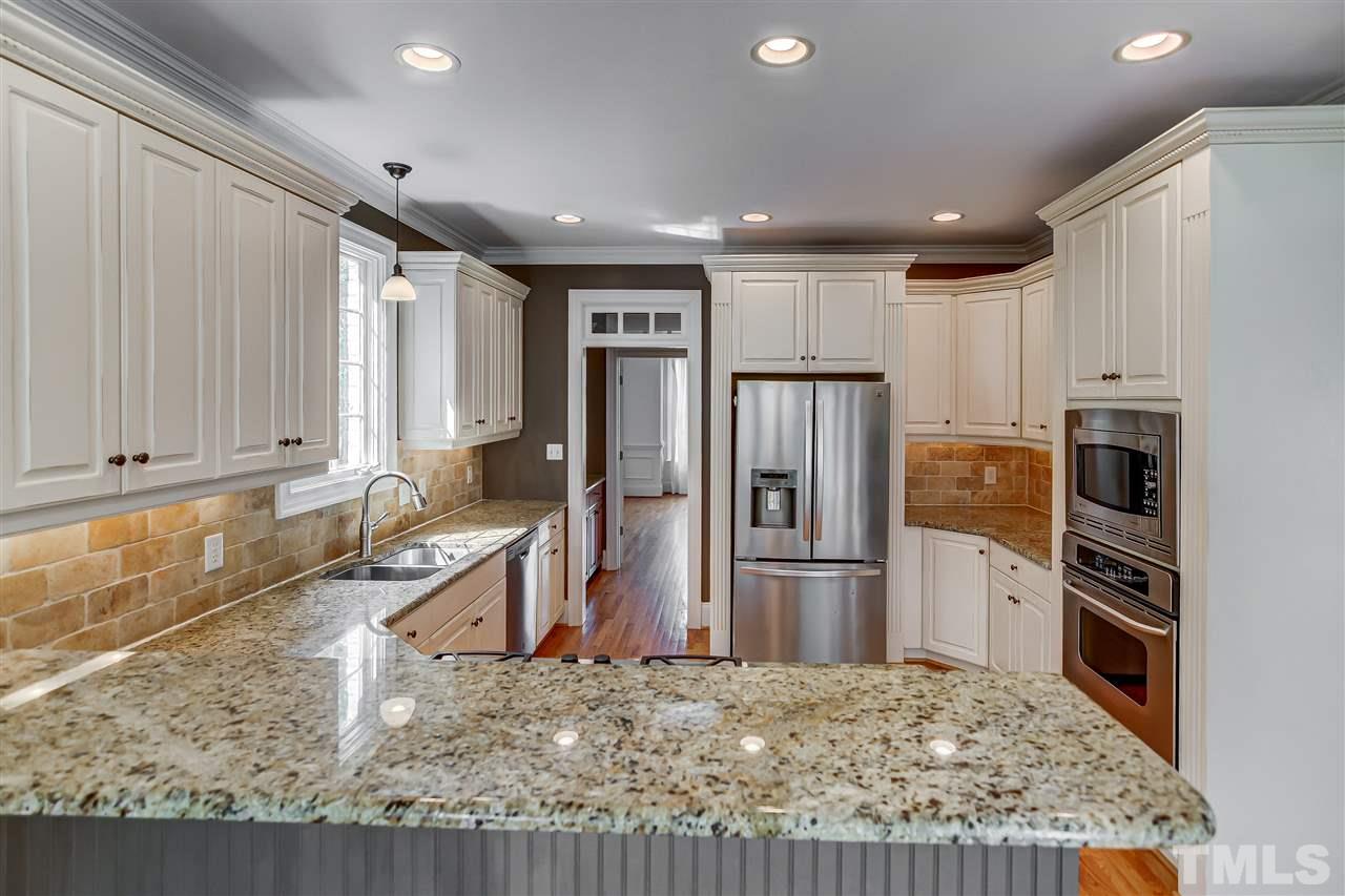 2306 Byrd Street Raleigh, NC 27608 - Photo 9 of 30