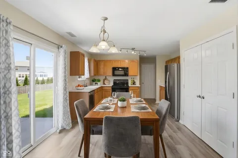 $379,999 | 10802 Pleasant View Lane, Fishers, IN 46038