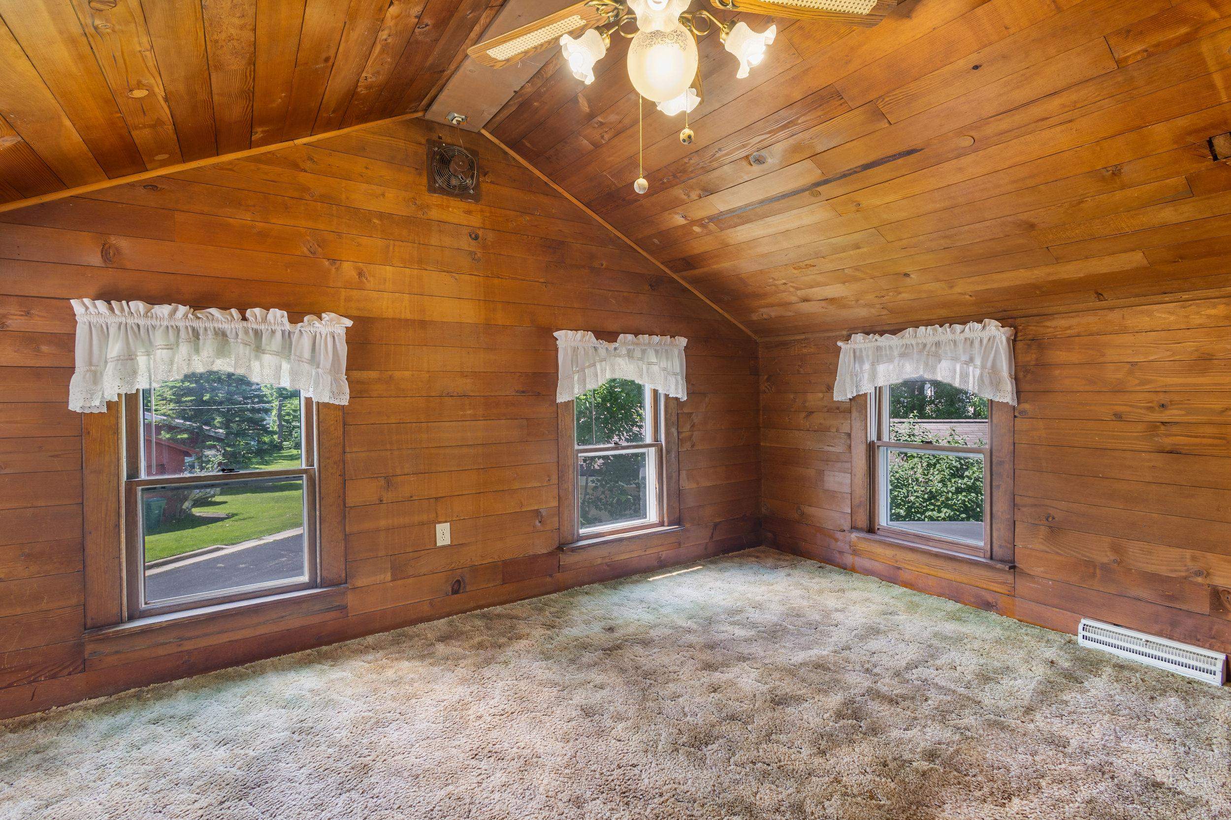5904 Lake Edge Road McFarland, WI 53558 - Photo 22 of 49
