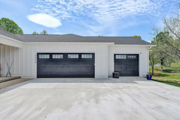 $1,350,000 | 1112 Coves End Road, Huddleston, VA 24104