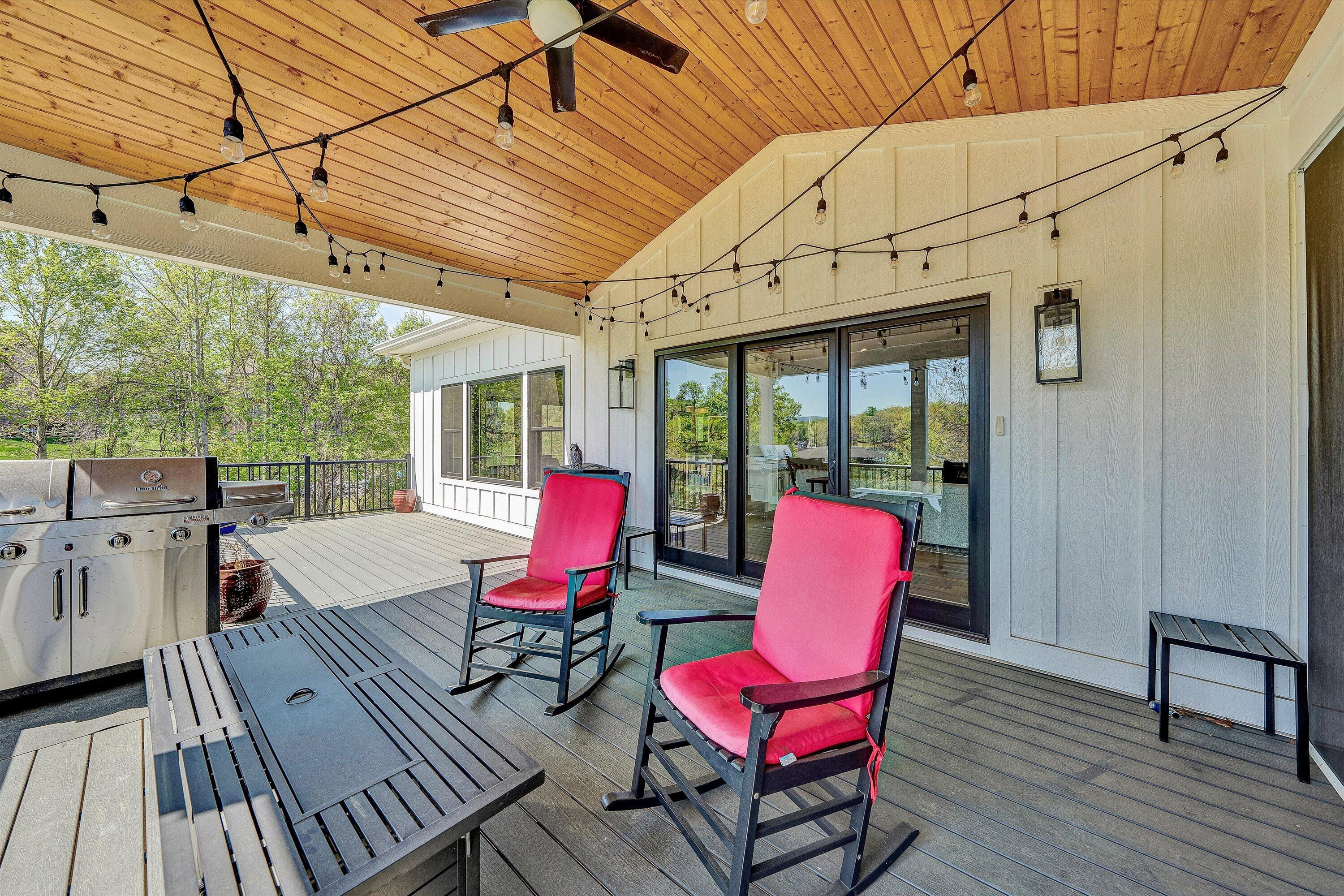 1112 Coves End Road Huddleston, VA 24104 - Photo 35 of 84 24-DSC00076