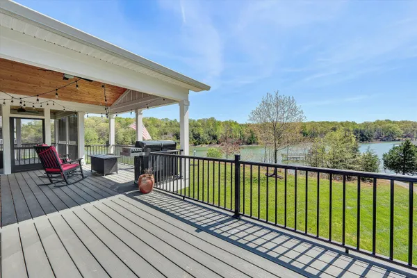 $1,350,000 | 1112 Coves End Road, Huddleston, VA 24104