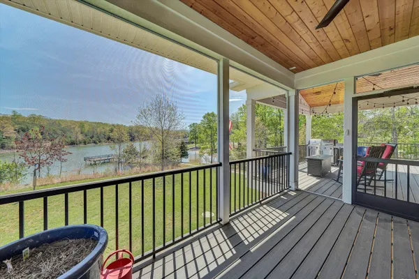 $1,350,000 | 1112 Coves End Road, Huddleston, VA 24104