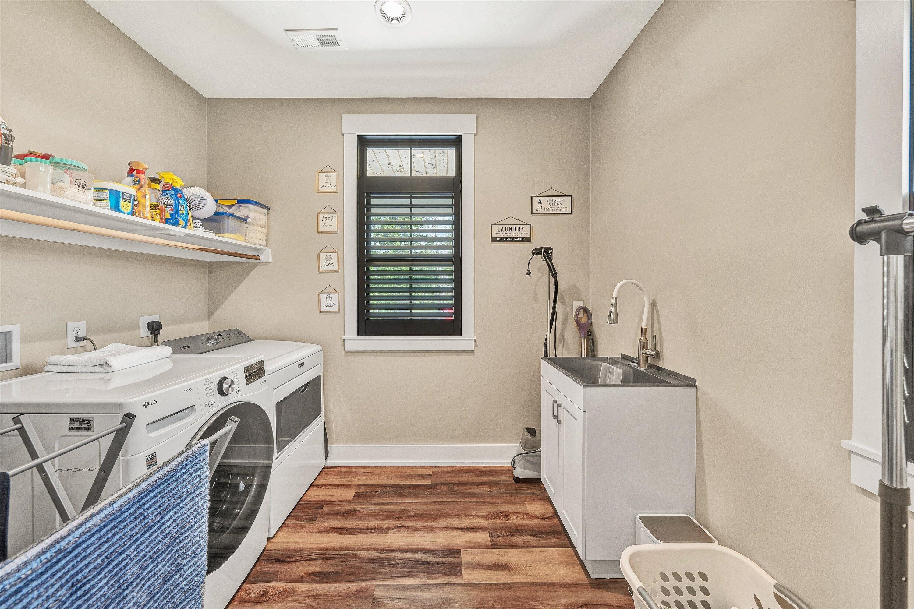 1112 Coves End Road Huddleston, VA 24104 - Photo 42 of 84 38-DSC00106