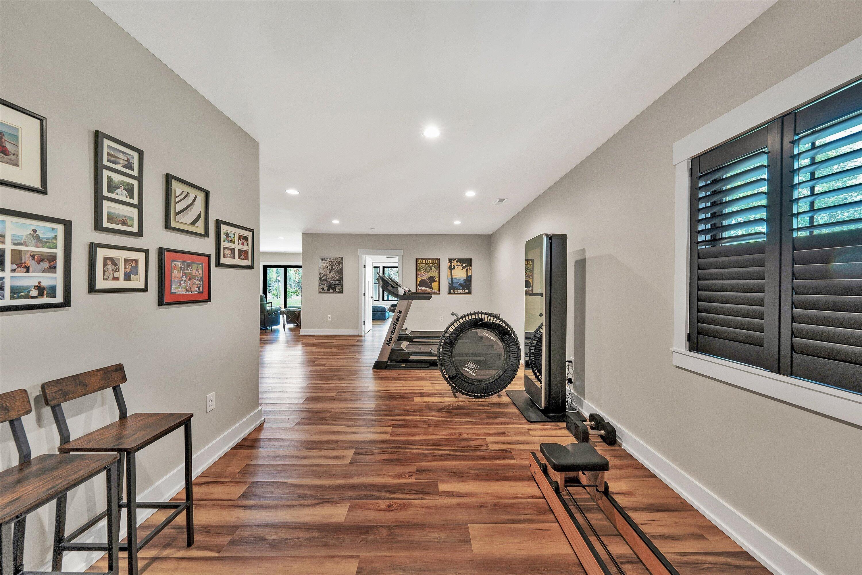 1112 Coves End Road Huddleston, VA 24104 - Photo 49 of 84 42-DSC00119