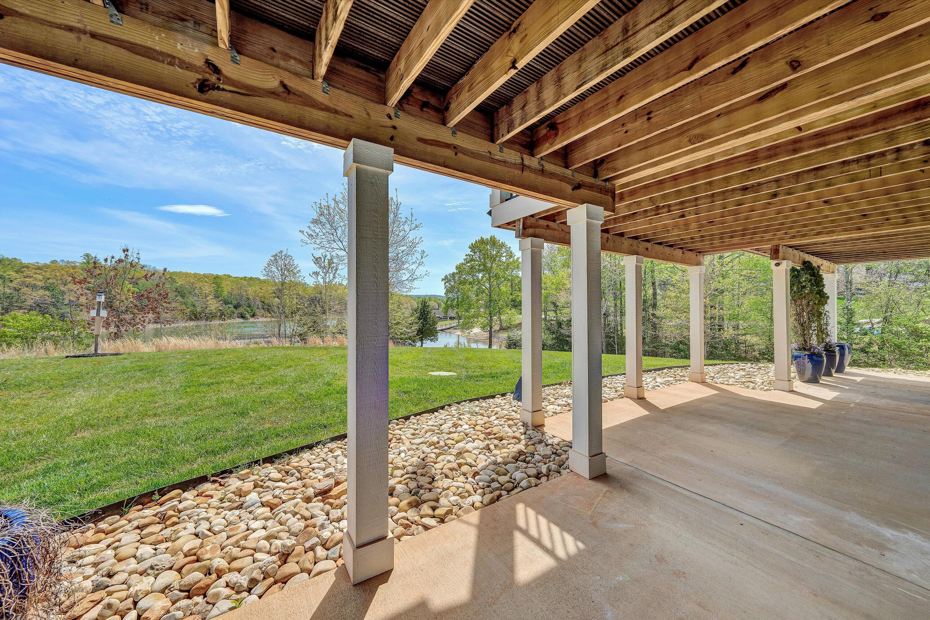 1112 Coves End Road Huddleston, VA 24104 - Photo 66 of 84 59-DSC00169