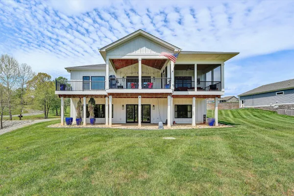 $1,350,000 | 1112 Coves End Road, Huddleston, VA 24104