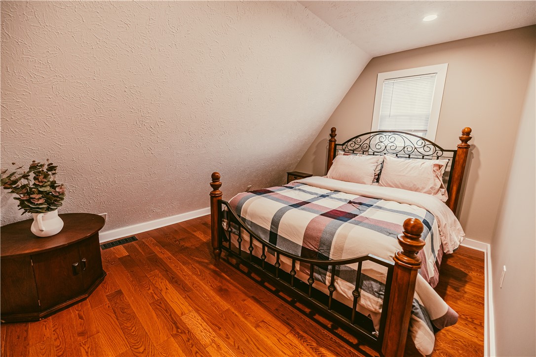 1385 Island Cottage Road Greece, NY 14612 - Photo 14 of 32