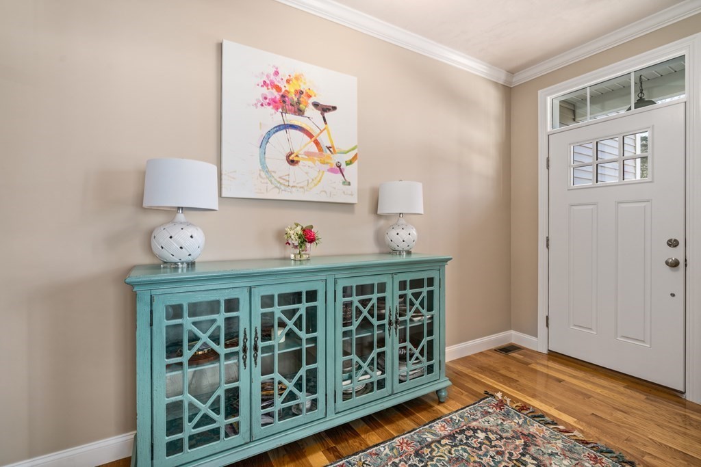 54 Jordan Road Holden, MA 01520 - Photo 3 of 37 Gallery Image 3