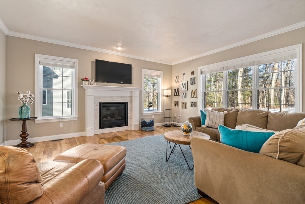 54 Jordan Road Holden, MA 01520 - Photo 9 of 37 Gallery Image 9