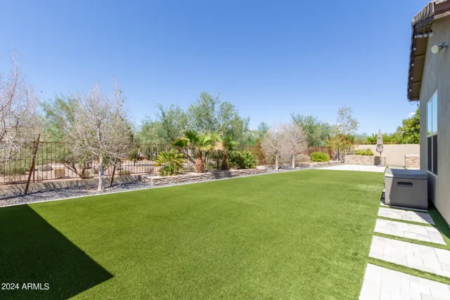 a view of a outdoor space