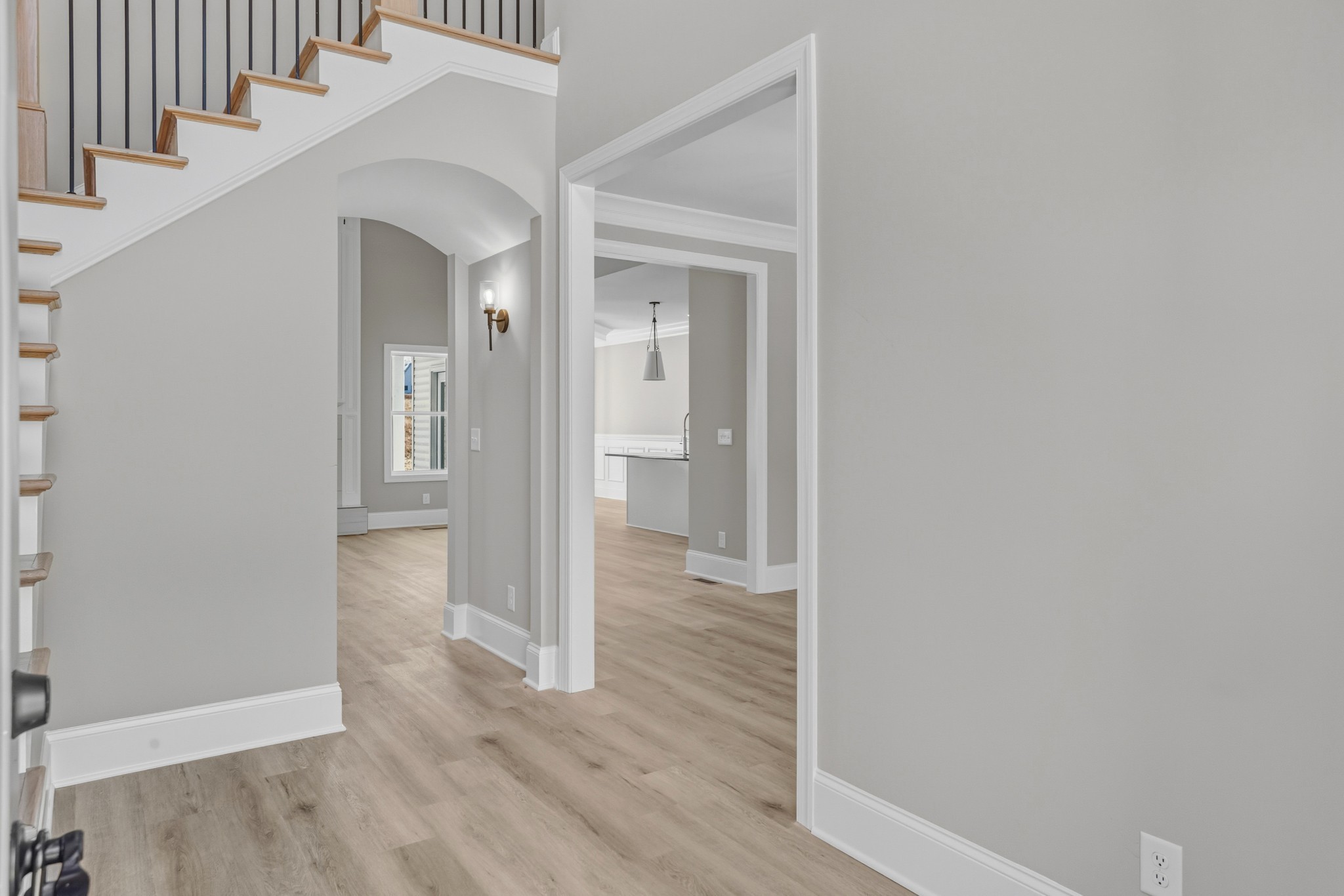 1675 Sulphur College Road Hartsville, TN 37074 - Photo 4 of 42 a view of wooden floor