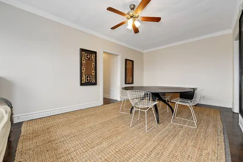 $2,100 | 3617 North Sawyer Avenue, Unit 1, Chicago, IL 60618