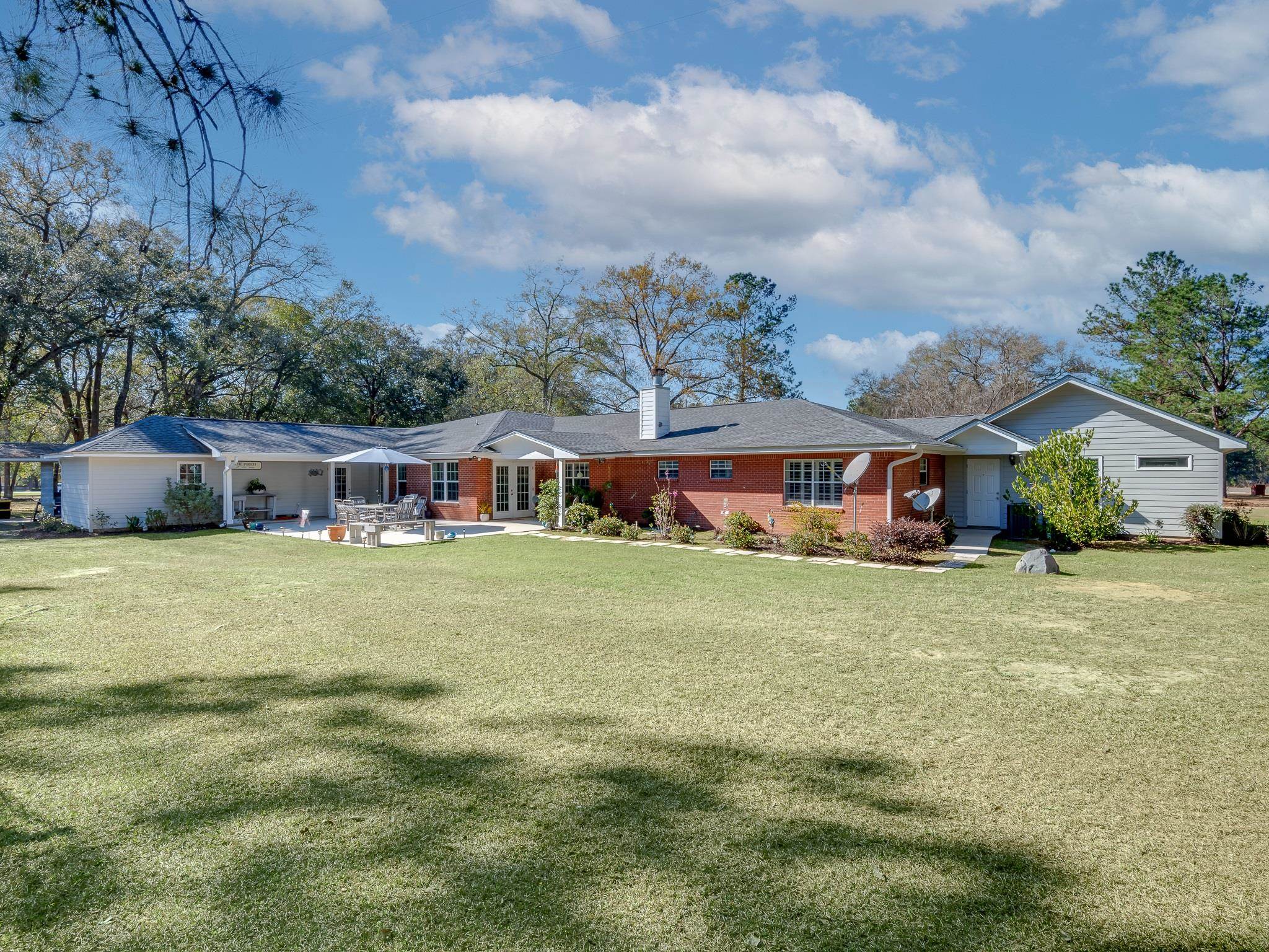 1224 Dover Road Havana, FL 32333 - Photo 3 of 36 Gallery Image 3