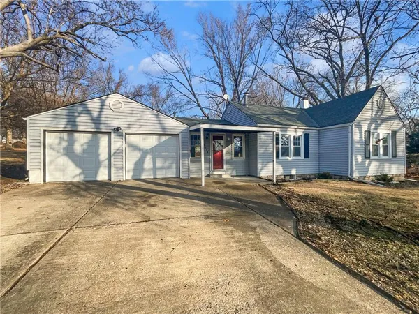 $212,000 | 9314 East 68 Terrace, Raytown, MO 64133