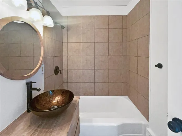 $222,000 | 9314 East 68 Terrace, Raytown, MO 64133