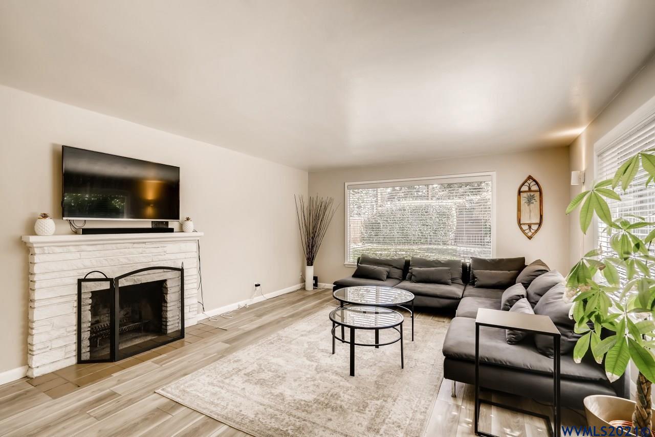 7433 California Avenue Southwest Seattle, WA 98136 - Photo 6 of 22