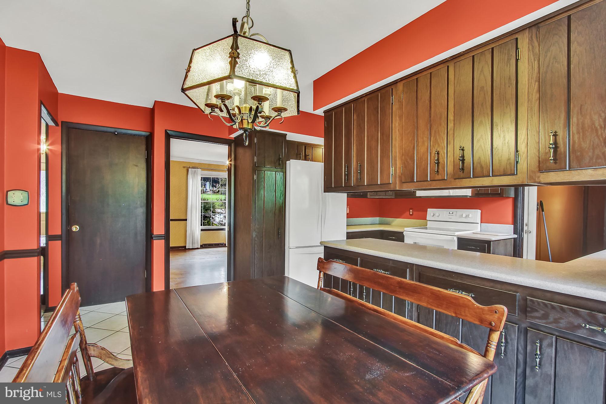 2835 Lehigh Road York, PA 17402 - Photo 9 of 28 Gallery Image 9