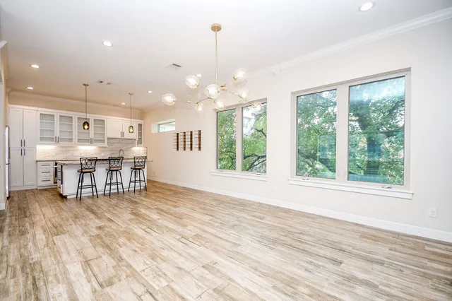 $3,390 | 710 Stanford Street, Unit B, Houston, TX 77019