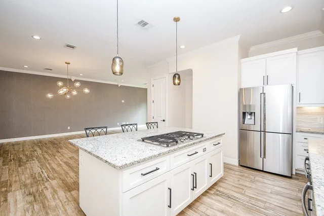 $3,390 | 710 Stanford Street, Unit B, Houston, TX 77019