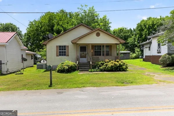 $110,000 | 720 Martin Luther King Drive, Calhoun, GA 30701