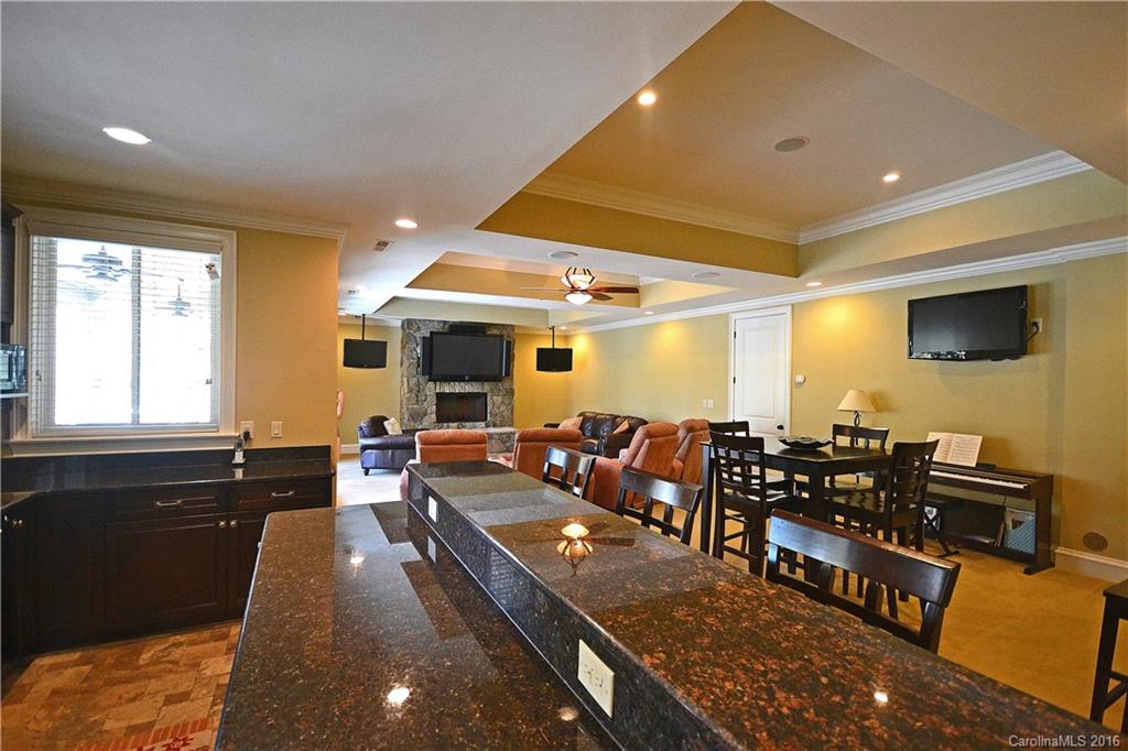 7137 Signer Road Charlotte, NC 28278 - Photo 15 of 24 Gallery Image 15