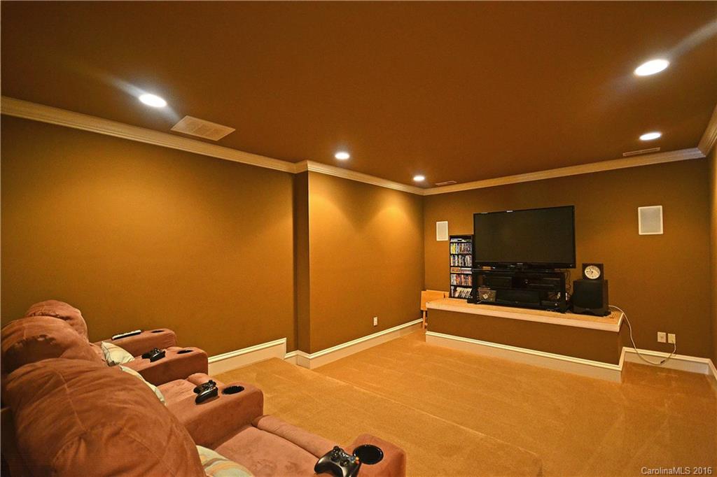 7137 Signer Road Charlotte, NC 28278 - Photo 17 of 24 Gallery Image 17