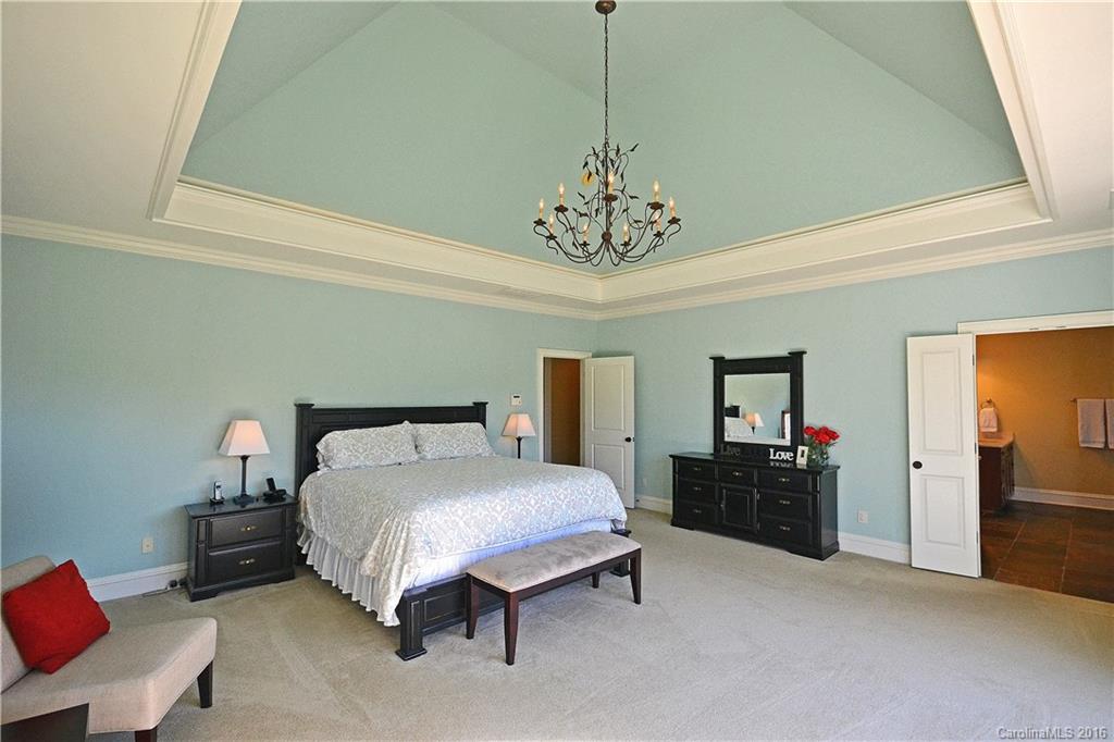 7137 Signer Road Charlotte, NC 28278 - Photo 9 of 24 Gallery Image 9