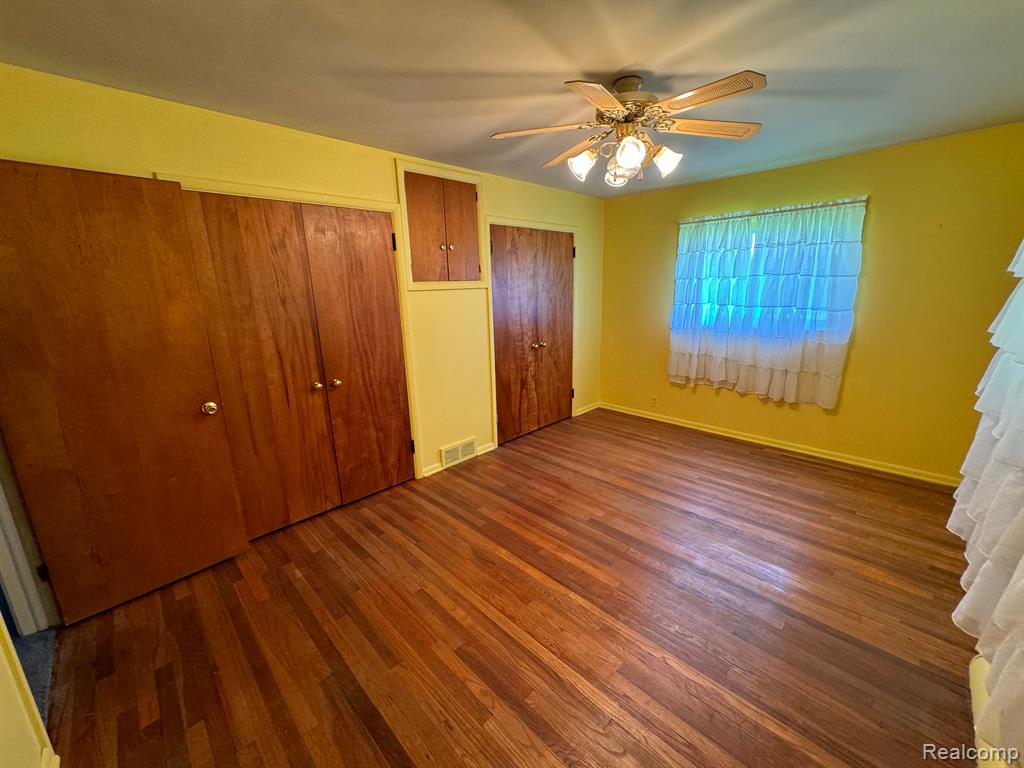 4428 Calkins Road Flint, MI 48532 - Photo 18 of 27