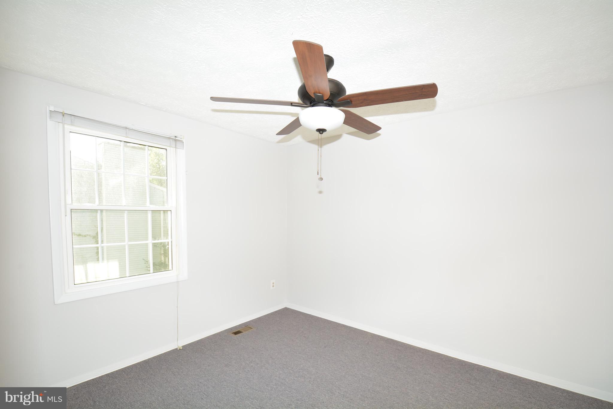 11555 Underoak Court Reston, VA 20191 - Photo 10 of 22 Good Size Bedroom