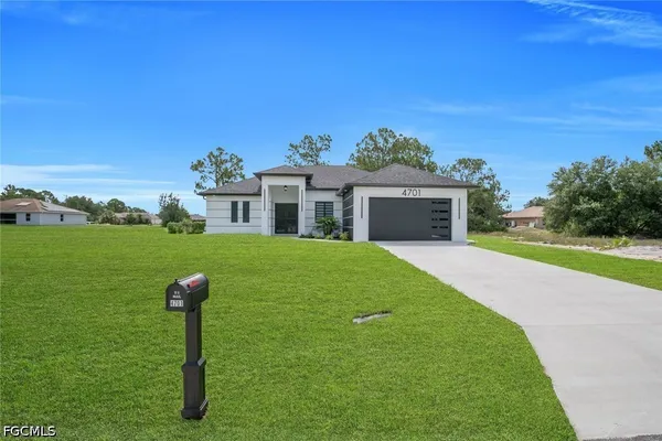 $389,900 | 4701 Inez Avenue South, Lehigh Acres, FL 33976
