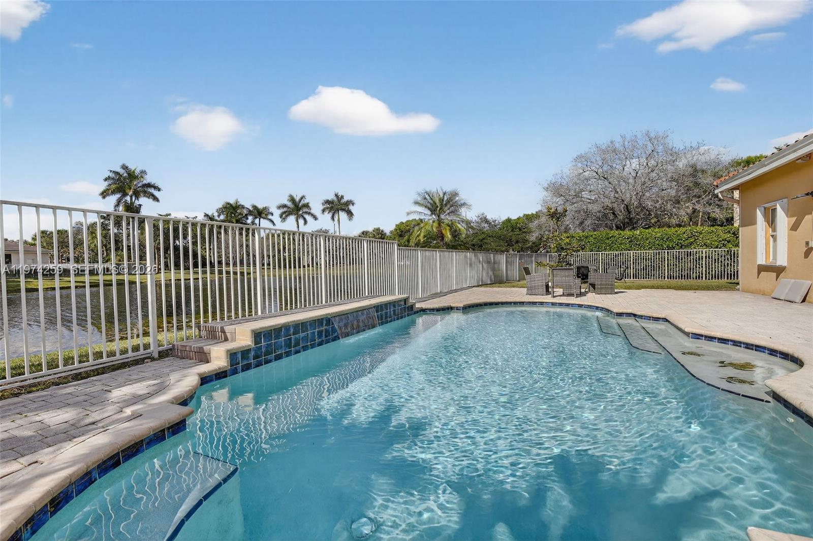 4301 Diamond Row Weston, FL 33331 - Photo 40 of 47