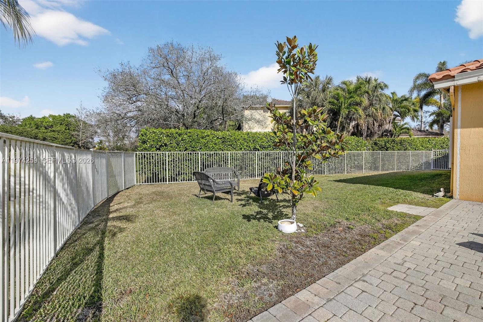 4301 Diamond Row Weston, FL 33331 - Photo 41 of 47