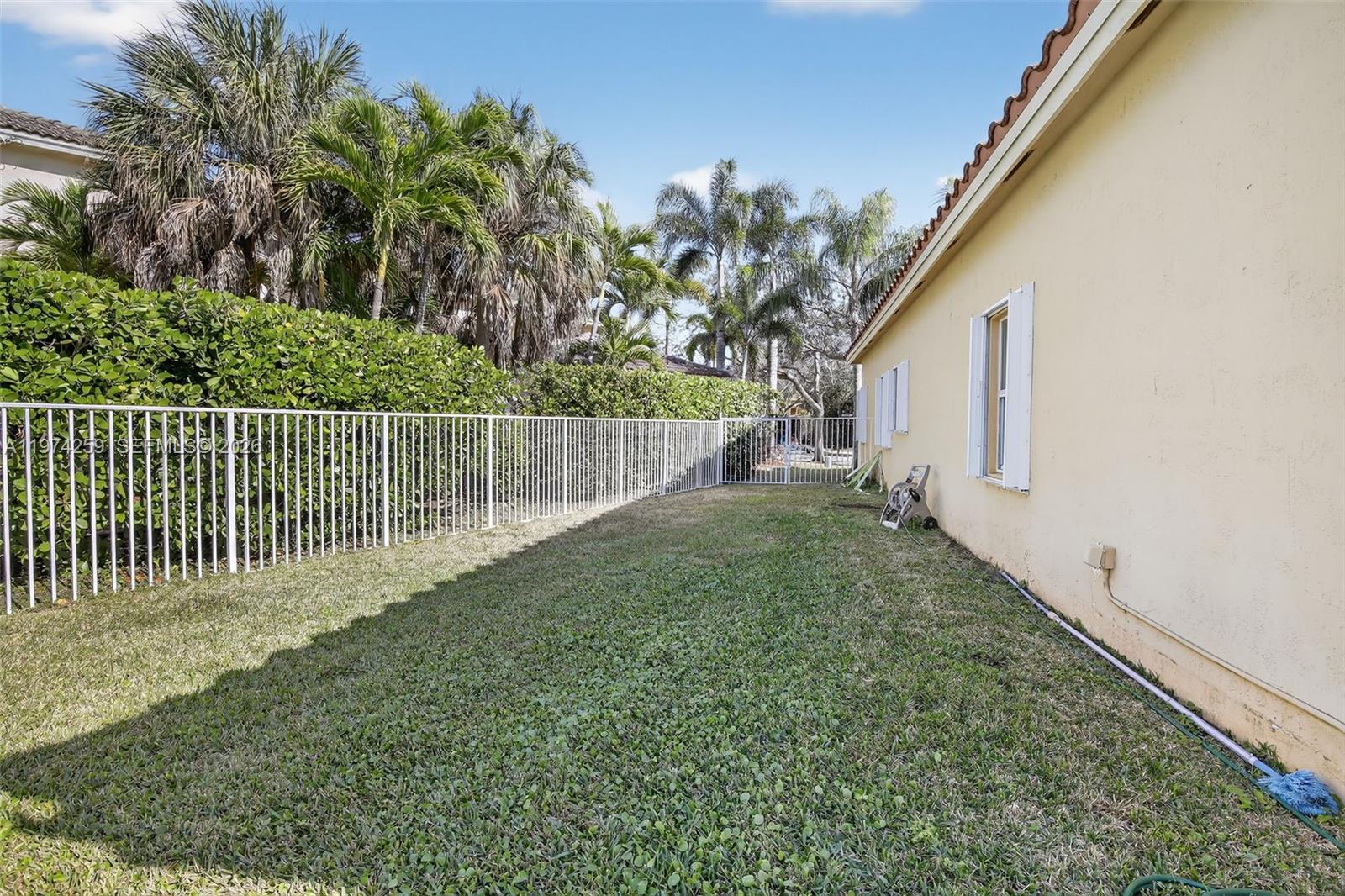 4301 Diamond Row Weston, FL 33331 - Photo 42 of 47