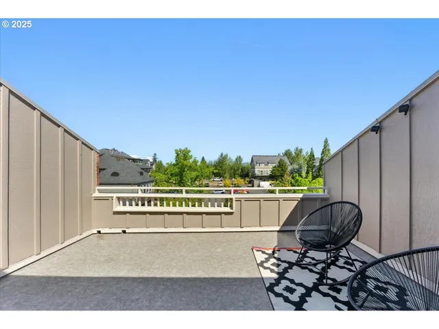 $329,000 | 1443 Northeast Village Street, Fairview, OR 97024