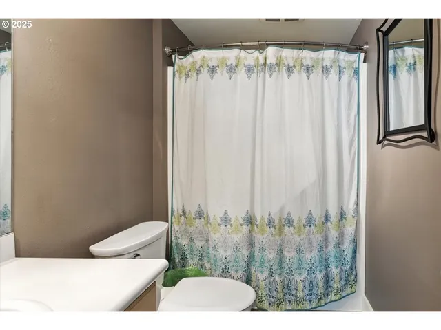 $329,000 | 1443 Northeast Village Street, Fairview, OR 97024