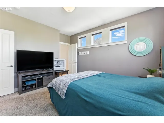 $329,000 | 1443 Northeast Village Street, Fairview, OR 97024