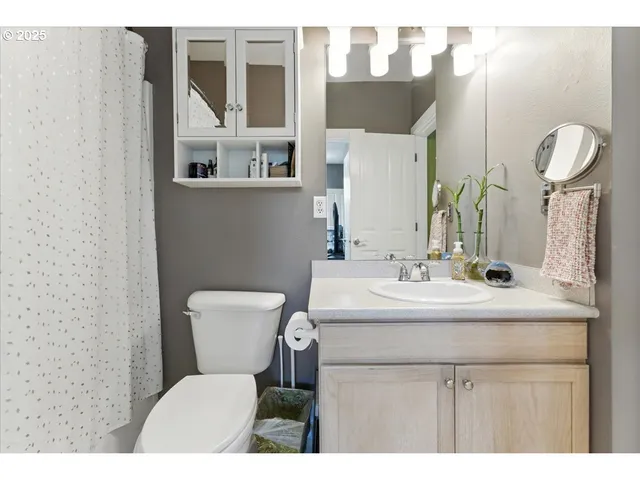 $329,000 | 1443 Northeast Village Street, Fairview, OR 97024