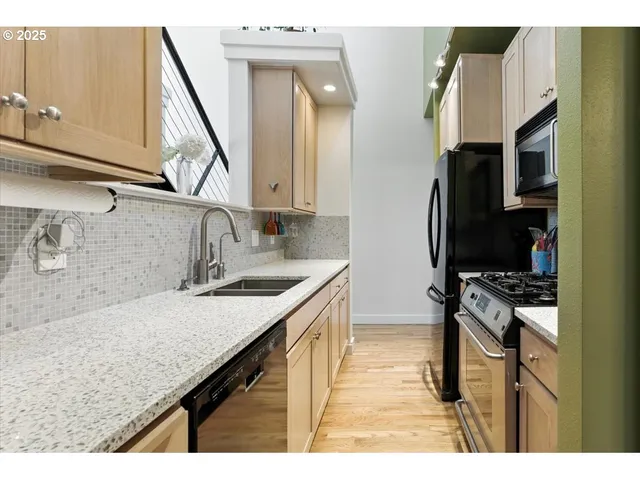 $329,000 | 1443 Northeast Village Street, Fairview, OR 97024