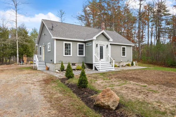 $625,000 | 4 Dragonfly Circle, Limerick, ME 04048
